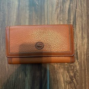 dooney and bourke wallet
